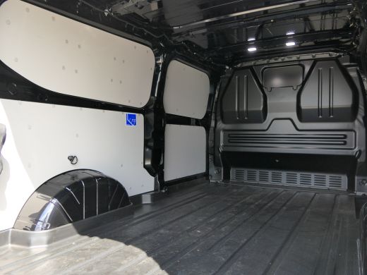 Ford Transit Custom 320 2.0 TDCI L2H1 Limited | Black Edition | 19 Inch | Verlaagd | Glaslook Panelen | Side Steps | ... ActivLease financial lease