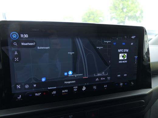 Ford Transit Custom 320 2.0 TDCI L2H1 Limited | Black Edition | 19 Inch | Verlaagd | Glaslook Panelen | Side Steps | ... ActivLease financial lease