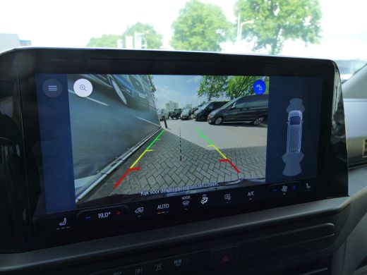 Ford Transit Custom 320 2.0 TDCI L2H1 Limited | Black Edition | 19 Inch | Verlaagd | Glaslook Panelen | Side Steps | ... ActivLease financial lease