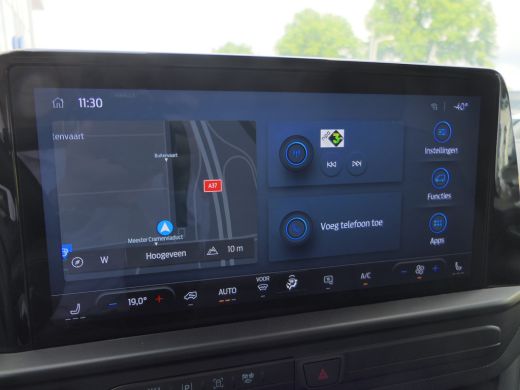 Ford Transit Custom 320 2.0 TDCI L2H1 Limited | Black Edition | 19 Inch | Verlaagd | Glaslook Panelen | Side Steps | ... ActivLease financial lease