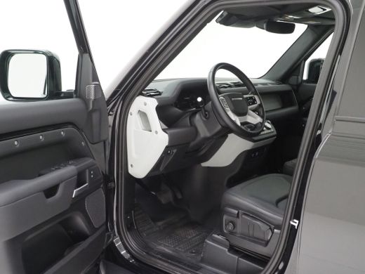 Land Rover Defender 110 D250 Hardtop Commercial | 20" County velgen | Luchtvering | 3 persoons Jumpseat | . ActivLease financial lease