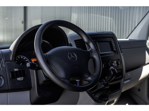 Mercedes Sprinter 311CDI | L2H2 | Camera | Airco | Volledige Inrichting | Omvormer | Oprijplaat | Euro 6 ActivLease financial lease
