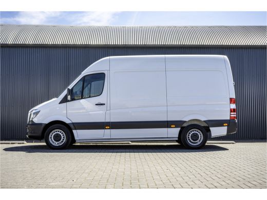 Mercedes Sprinter 311CDI | L2H2 | Camera | Airco | Volledige Inrichting | Omvormer | Oprijplaat | Euro 6 ActivLease financial lease