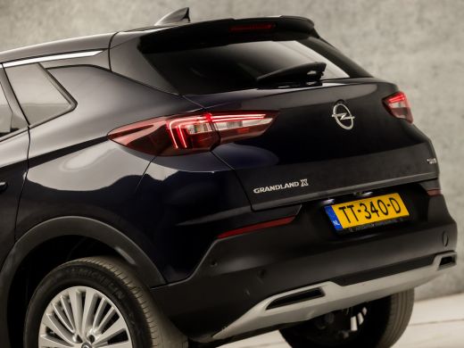 Opel Grandland X 1.2 Turbo Executive Sport (APPLE CARPLAY, GROOT NAVI, CAMERA, GETINT GLAS, SPORTSTOELEN, LEDER, L... ActivLease financial lease