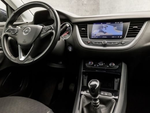Opel Grandland X 1.2 Turbo Executive Sport (APPLE CARPLAY, GROOT NAVI, CAMERA, GETINT GLAS, SPORTSTOELEN, LEDER, L... ActivLease financial lease