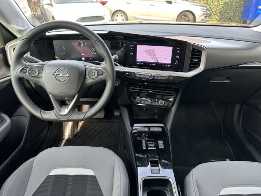 Opel Mokka Electric Elegance 50 kWh |DEMO-DEAL| NAVIGATIE| CAMERA| PARKEERSENSOREN V+A| ActivLease financial lease
