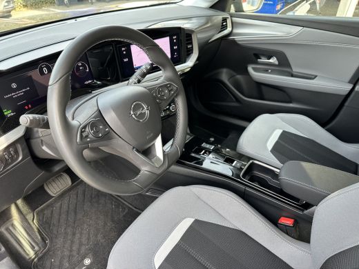 Opel Mokka Electric Elegance 50 kWh |DEMO-DEAL| NAVIGATIE| CAMERA| PARKEERSENSOREN V+A| ActivLease financial lease