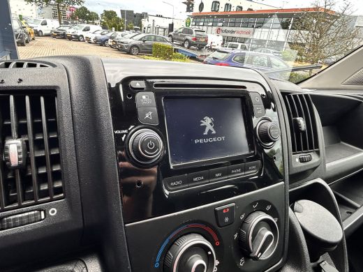 Peugeot Boxer 335 2.0 BlueHDI L3H2 Pro DC | 2 zitplaatsen rechtsvoor | Airco | Alarm klasse 1(startblokkering) ActivLease financial lease