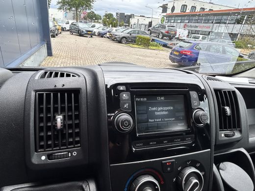 Peugeot Boxer 335 2.0 BlueHDI L3H2 Pro DC | 2 zitplaatsen rechtsvoor | Airco | Alarm klasse 1(startblokkering) ActivLease financial lease