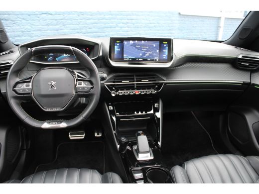 Peugeot e-2008 EV GT 50 kWh | Fase 3 | Navigatie | Panorama/schuifdak | Leder | Stoelverwarming | ActivLease financial lease