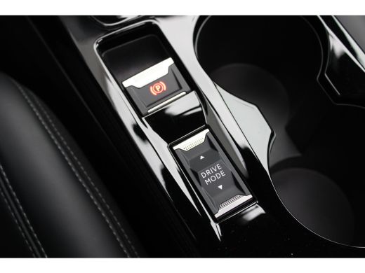 Peugeot e-2008 EV GT 50 kWh | Fase 3 | Navigatie | Panorama/schuifdak | Leder | Stoelverwarming | ActivLease financial lease