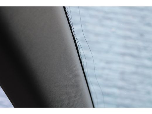 Peugeot e-2008 EV GT 50 kWh | Fase 3 | Navigatie | Panorama/schuifdak | Leder | Stoelverwarming | ActivLease financial lease