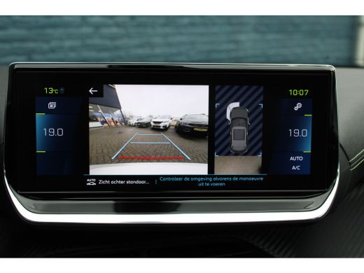 Peugeot e-2008 EV GT 50 kWh | Fase 3 | Navigatie | Panorama/schuifdak | Leder | Stoelverwarming | ActivLease financial lease