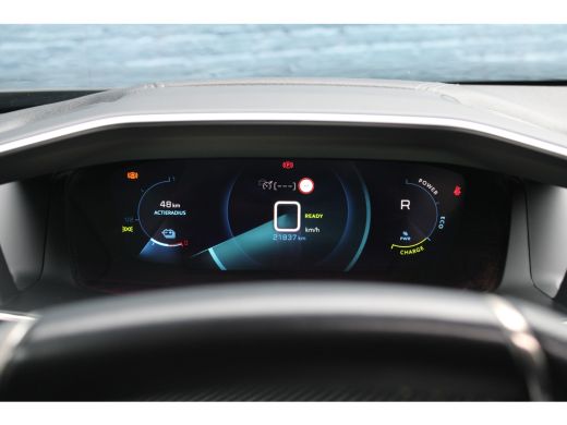 Peugeot e-2008 EV GT 50 kWh | Fase 3 | Navigatie | Panorama/schuifdak | Leder | Stoelverwarming | ActivLease financial lease