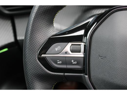 Peugeot e-2008 EV GT 50 kWh | Fase 3 | Navigatie | Panorama/schuifdak | Leder | Stoelverwarming | ActivLease financial lease