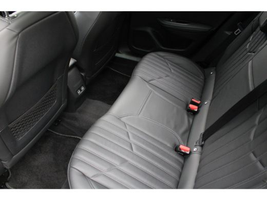 Peugeot e-2008 EV GT 50 kWh | Fase 3 | Navigatie | Panorama/schuifdak | Leder | Stoelverwarming | ActivLease financial lease