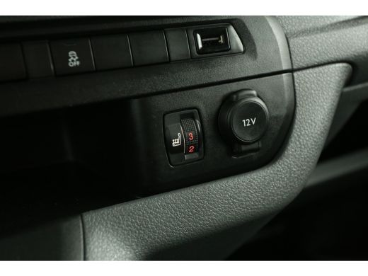 Peugeot Expert 2.0 BlueHDI L3H1 177PK Automaat Airco Cruise 360Camera LED Carplay Trekhaak 3 Persoons PDC 17''LMV ActivLease financial lease