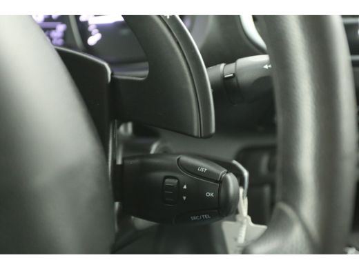 Peugeot Expert 2.0 BlueHDI L3H1 177PK Automaat Airco Cruise 360Camera LED Carplay Trekhaak 3 Persoons PDC 17''LMV ActivLease financial lease