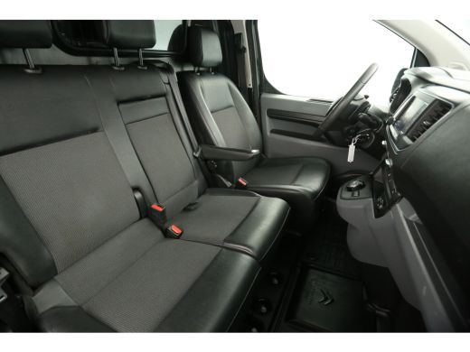 Peugeot Expert 2.0 BlueHDI L3H1 177PK Automaat Airco Cruise 360Camera LED Carplay Trekhaak 3 Persoons PDC 17''LMV ActivLease financial lease