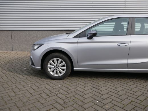 Seat Ibiza 1.0 EcoTSI 95PK Style | Parkeersensor Achter | Airco | Draadloze App-Connect | 15'' LMV | Cruise ... ActivLease financial lease
