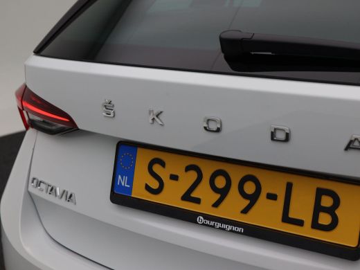 Skoda Octavia Combi 1.0 TSi 110 Pk Sport Business | Adaptive Cruise | Climate Control | Stoelverwarming | Parke... ActivLease financial lease