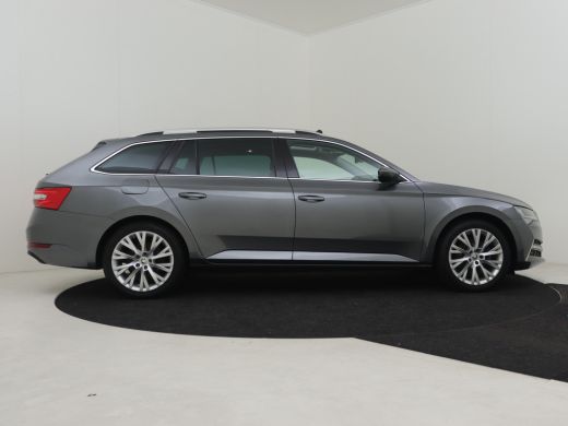 Skoda Superb Combi 1.4 TSI iV PHEV Business Edition Plus 218pk | Panorama dak | Elektrische stoelen met geheug... ActivLease financial lease
