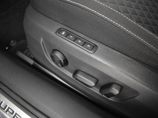 Skoda Superb Combi 1.4 TSI iV PHEV Business Edition Plus 218pk | Panorama dak | Elektrische stoelen met geheug... ActivLease financial lease