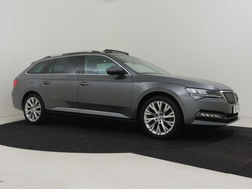 Skoda Superb Combi 1.4 TSI iV PHEV Business Edition Plus 218pk | Panorama dak | Elektrische stoelen met geheug... ActivLease financial lease
