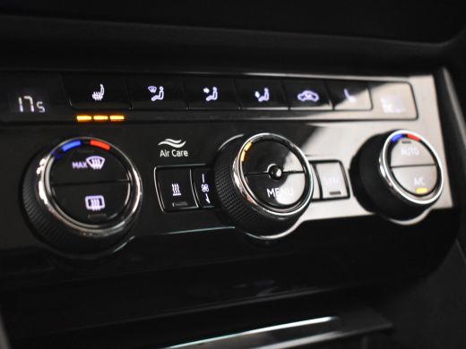 Skoda Superb Combi 1.4 TSI iV PHEV Business Edition Plus 218pk | Panorama dak | Elektrische stoelen met geheug... ActivLease financial lease