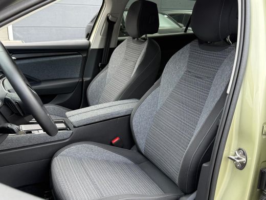Skoda Superb Combi 1.5 TSI 150 pk MHEV First Edition | LED | CARPLAY | CLIMA | STOELVERWARMING ActivLease financial lease