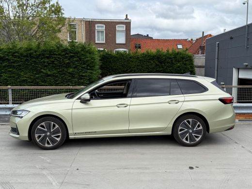 Skoda Superb Combi 1.5 TSI 150 pk MHEV First Edition | LED | CARPLAY | CLIMA | STOELVERWARMING ActivLease financial lease