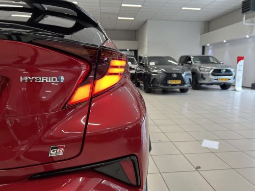 Toyota C-HR 2.0 Hybrid GR-Sport ActivLease financial lease