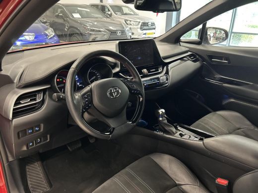 Toyota C-HR 2.0 Hybrid GR-Sport ActivLease financial lease