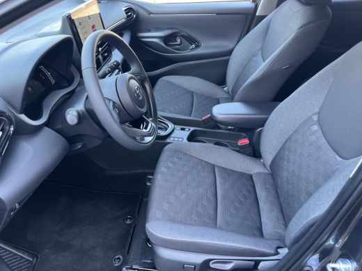 Toyota Yaris 1.5 Hybrid 115 Dynamic | Demonstratie auto | Comfort Pack | Ash grey metallic | ActivLease financial lease