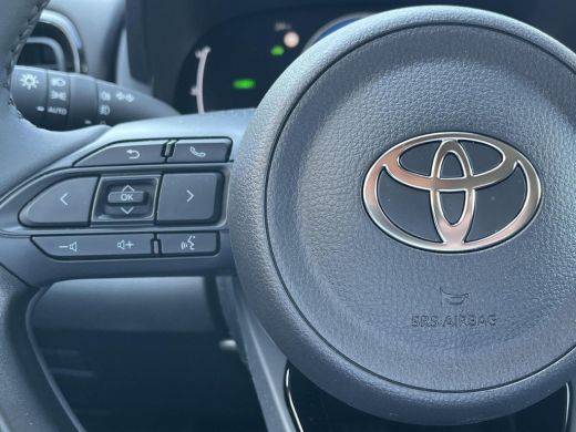 Toyota Yaris 1.5 Hybrid 115 Dynamic | Demonstratie auto | Comfort Pack | Ash grey metallic | ActivLease financial lease