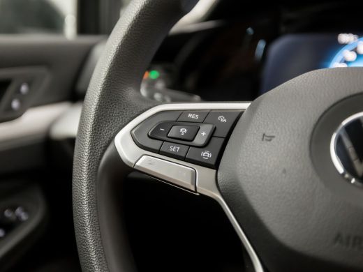 Volkswagen GOLF Variant 1.0 TSI Premium (APPLE CARPLAY, GROOT NAVI, ADAPTIVE CRUISE, TREKHAAK ELEKTRISCH, KEYLESS START, ... ActivLease financial lease