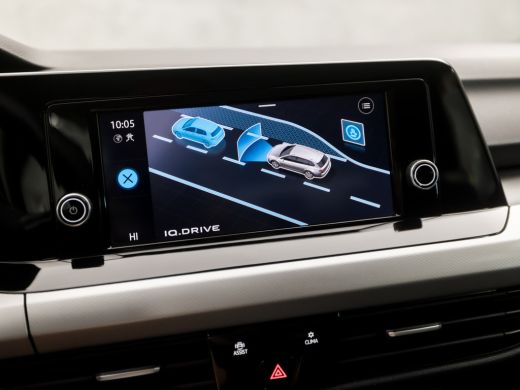 Volkswagen GOLF Variant 1.0 TSI Premium (APPLE CARPLAY, GROOT NAVI, ADAPTIVE CRUISE, TREKHAAK ELEKTRISCH, KEYLESS START, ... ActivLease financial lease
