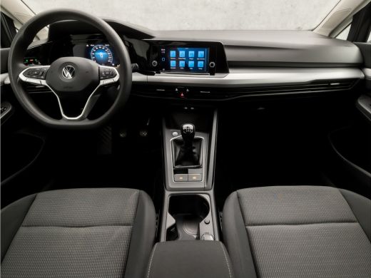 Volkswagen GOLF Variant 1.0 TSI Premium (APPLE CARPLAY, GROOT NAVI, ADAPTIVE CRUISE, TREKHAAK ELEKTRISCH, KEYLESS START, ... ActivLease financial lease