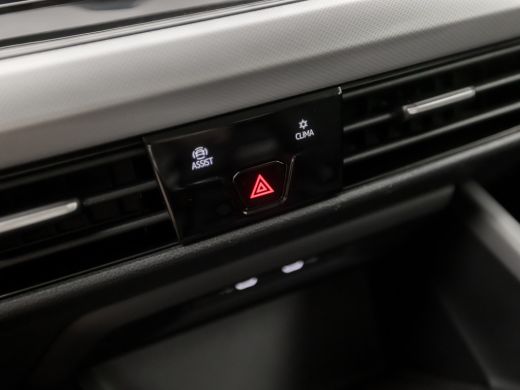 Volkswagen GOLF Variant 1.0 TSI Premium (APPLE CARPLAY, GROOT NAVI, ADAPTIVE CRUISE, TREKHAAK ELEKTRISCH, KEYLESS START, ... ActivLease financial lease