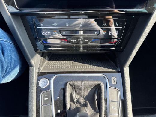 Volkswagen Passat Variant 1.4 TSI PHEV GTE Business | Trekhaak | Pano | Ergo | LED | Elek A-Klep | Stampvol opties! | ActivLease financial lease