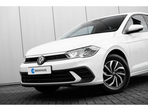 Volkswagen Polo 1.0 TSI 95 pk DSG Life Edition | Multimedia | Carplay | Navi | Climate | Camera ActivLease financial lease