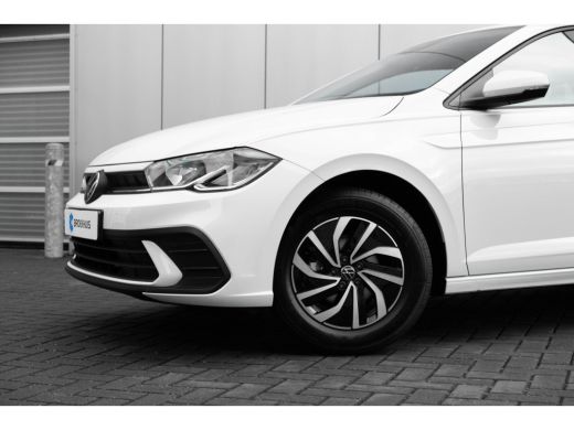 Volkswagen Polo 1.0 TSI 95 pk DSG Life Edition | Multimedia | Carplay | Navi | Climate | Camera ActivLease financial lease