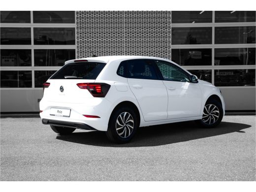 Volkswagen Polo 1.0 TSI 95 pk DSG Life Edition | Multimedia | Carplay | Navi | Climate | Camera ActivLease financial lease