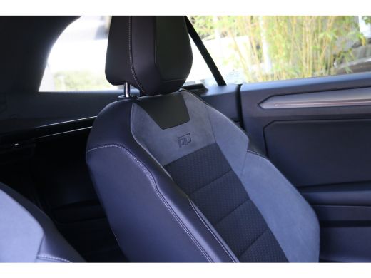 Volkswagen T-Roc 1.5 TSI R-Line | Adaptive Cruise | Blind Spot | CarPlay | Stoelverwarming ActivLease financial lease