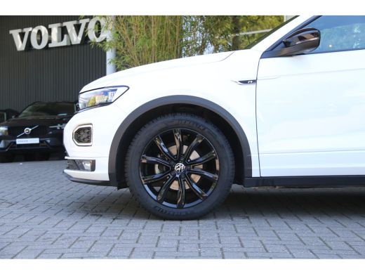 Volkswagen T-Roc 1.5 TSI R-Line | Adaptive Cruise | Blind Spot | CarPlay | Stoelverwarming ActivLease financial lease