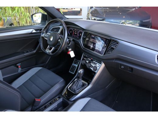 Volkswagen T-Roc 1.5 TSI R-Line | Adaptive Cruise | Blind Spot | CarPlay | Stoelverwarming ActivLease financial lease