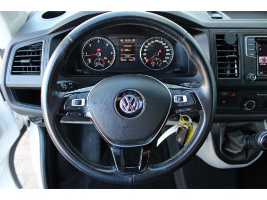 Volkswagen Transporter | Comfortline | L1 | 150 pk | PDC Achter | Betonplex Laadvloer | Navi | Cruise Control | Apple Ca... ActivLease financial lease