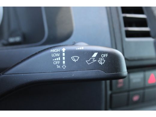 Volkswagen Transporter | Comfortline | L1 | 150 pk | PDC Achter | Betonplex Laadvloer | Navi | Cruise Control | Apple Ca... ActivLease financial lease