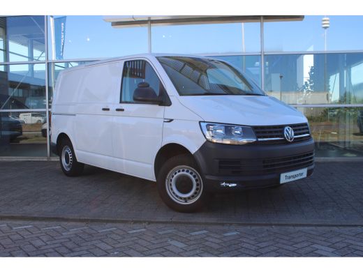 Volkswagen Transporter | Comfortline | L1 | 150 pk | PDC Achter | Betonplex Laadvloer | Navi | Cruise Control | Apple Ca... ActivLease financial lease