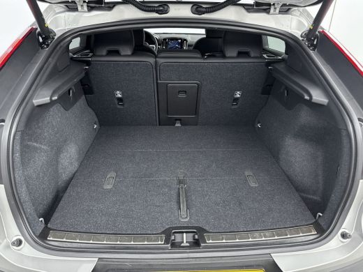 Volvo  C40 TWIN ULTIMATE | PANORAMADAK | 20" | WARMTEPOMP | NUBUCK | INTELLISAFE | MEMORY | 360 CAMERA | HAR... ActivLease financial lease